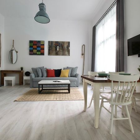 Standard Apartment By Hi5 - Wesselenyi 8 Boedapest Buitenkant foto